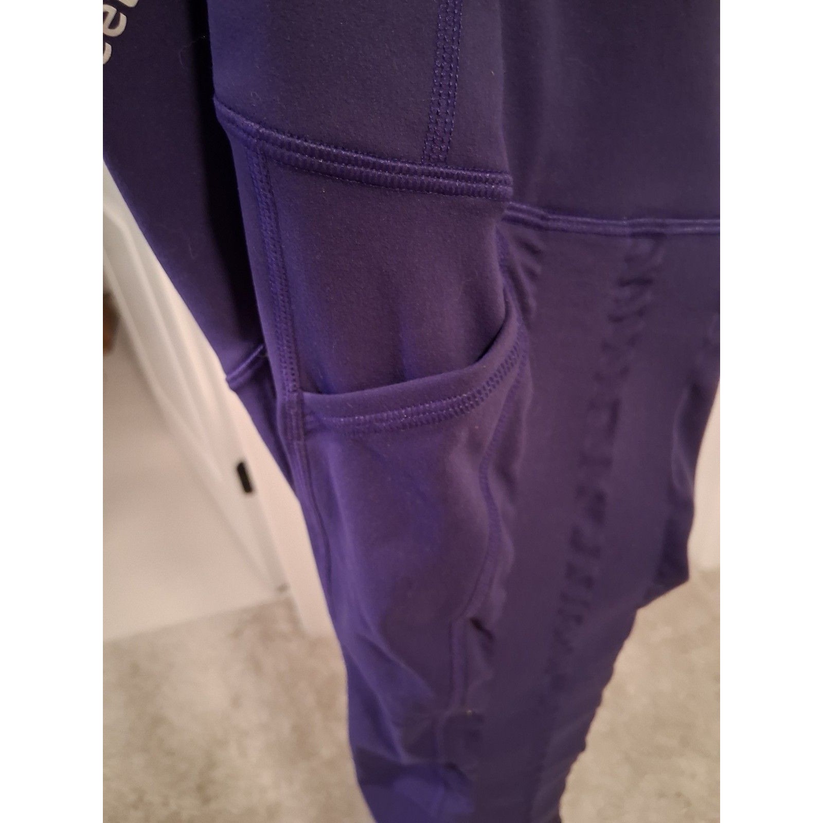 Sweetflexx Women's High Rise Purple Resistance Leggings Pockets Nwt Size 2 — image 8 of 8